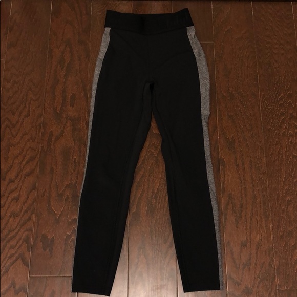 ❌SOLD❌Lululemon Box It Out leggings size 4 - Picture 2 of 7